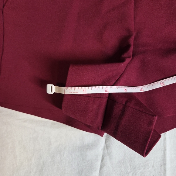 Candie's Womens Red Shorts Size 1, Zipper Closure - Picture 7 of 8